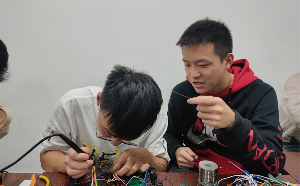 未标题-1_0002_图3 学生制作作品